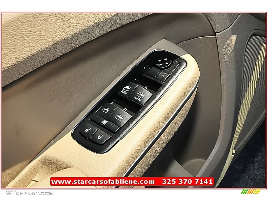 2012 300  - Tungsten Metallic / Black/Light Frost Beige photo #13