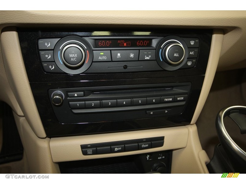 2013 BMW X1 sDrive 28i Audio System Photo #72523401