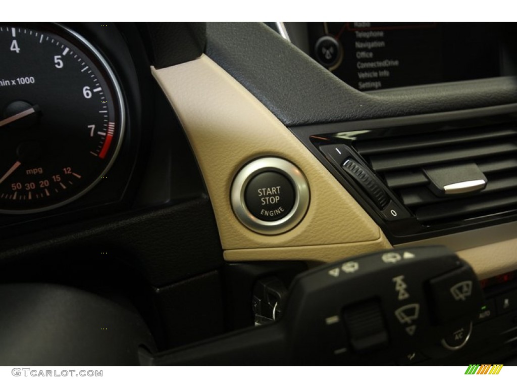 2013 BMW X1 sDrive 28i Controls Photo #72523482