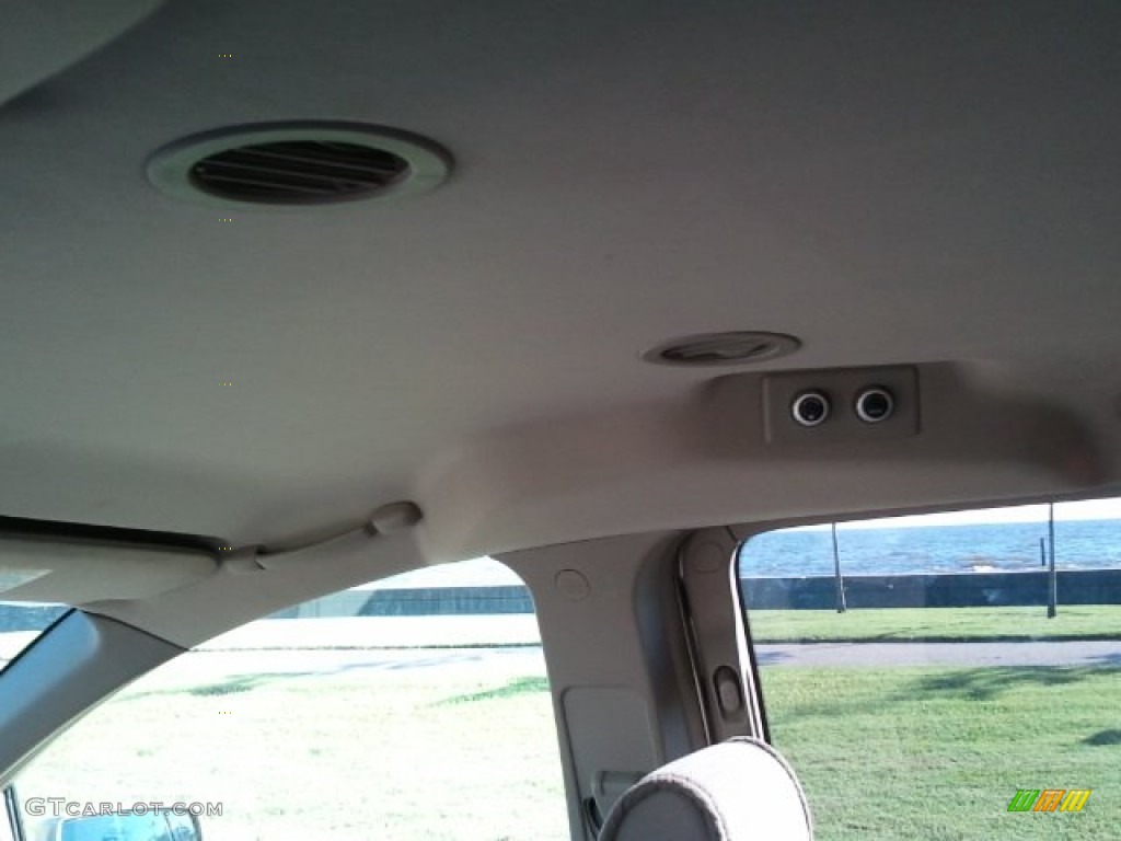 2005 Quest 3.5 S - Coral Sand Metallic / Beige photo #19