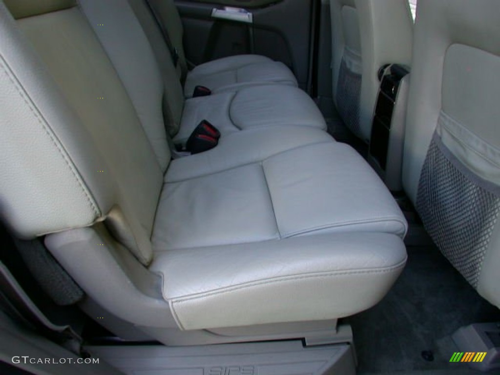 2005 XC90 V8 AWD - Titanium Gray Metallic / Taupe/Light Taupe photo #18