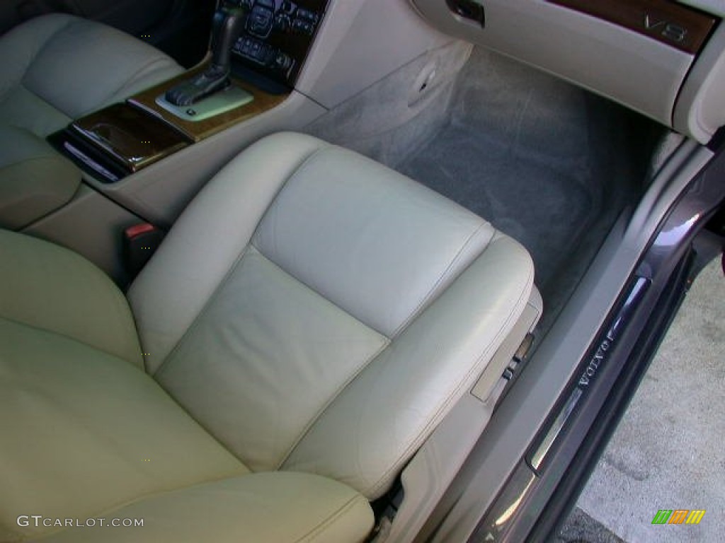 2005 XC90 V8 AWD - Titanium Gray Metallic / Taupe/Light Taupe photo #23