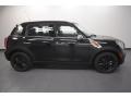 Absolute Black Metallic - Cooper Countryman Photo No. 2