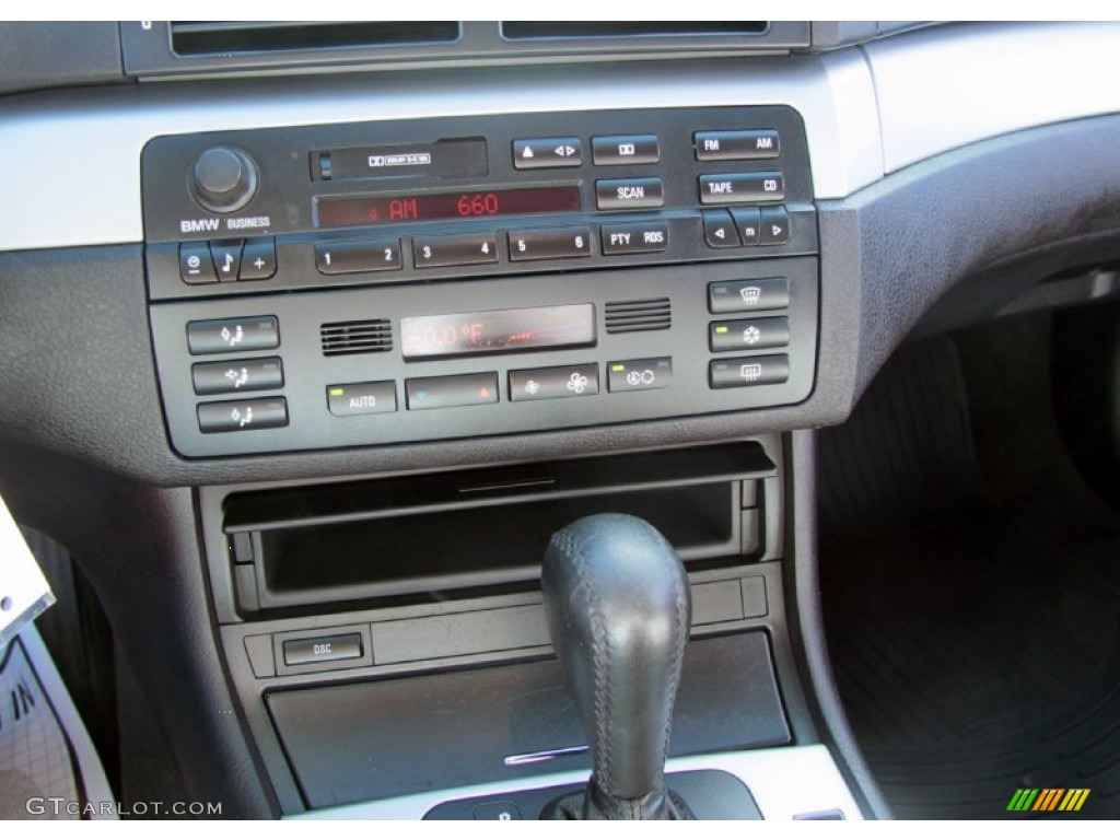 2001 BMW 3 Series 330i Coupe Controls Photos