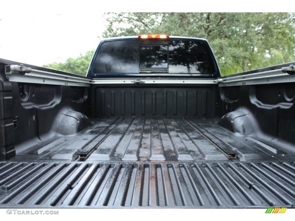 2006 Titan LE King Cab 4x4 - Deep Water Blue / Steel Gray photo #26