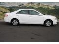 Super White - Camry SE Photo No. 2