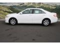 Super White - Camry SE Photo No. 6