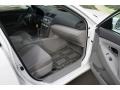 Super White - Camry SE Photo No. 12
