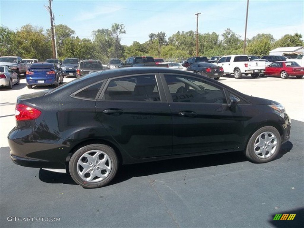 2013 Fiesta S Sedan - Tuxedo Black / Charcoal Black/Light Stone photo #10