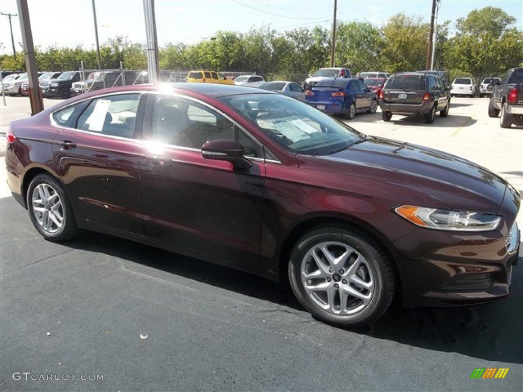 2013 Fusion SE - Bordeaux Reserve Red Metallic / Dune photo #12