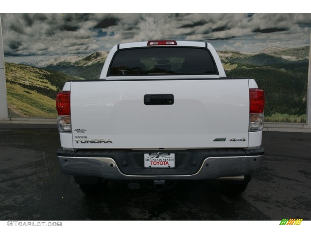 2013 Tundra Platinum CrewMax 4x4 - Super White / Black photo #5