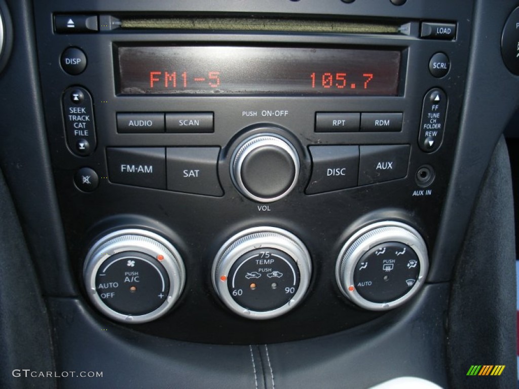 2010 Nissan 370Z Touring Roadster Controls Photo #72541128