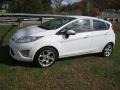 2011 Oxford White Ford Fiesta SES Hatchback  photo #12