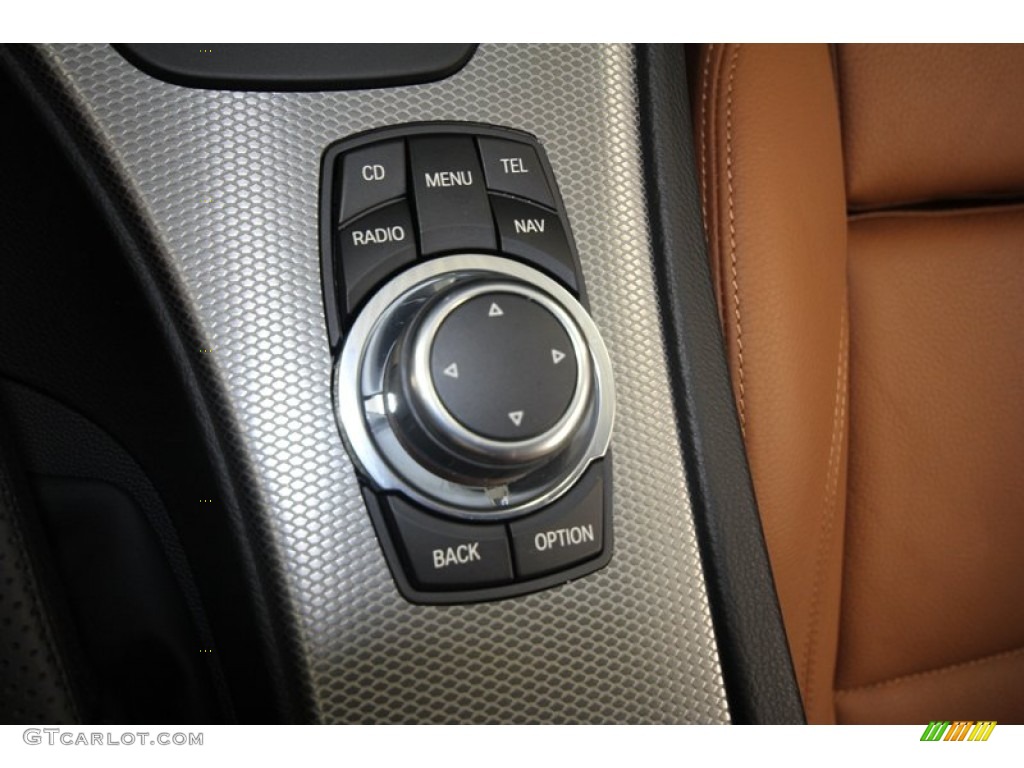2011 BMW 3 Series 335i Convertible Controls Photo #72541944