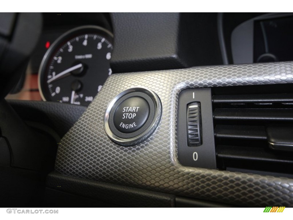 2011 BMW 3 Series 335i Convertible Controls Photo #72541977