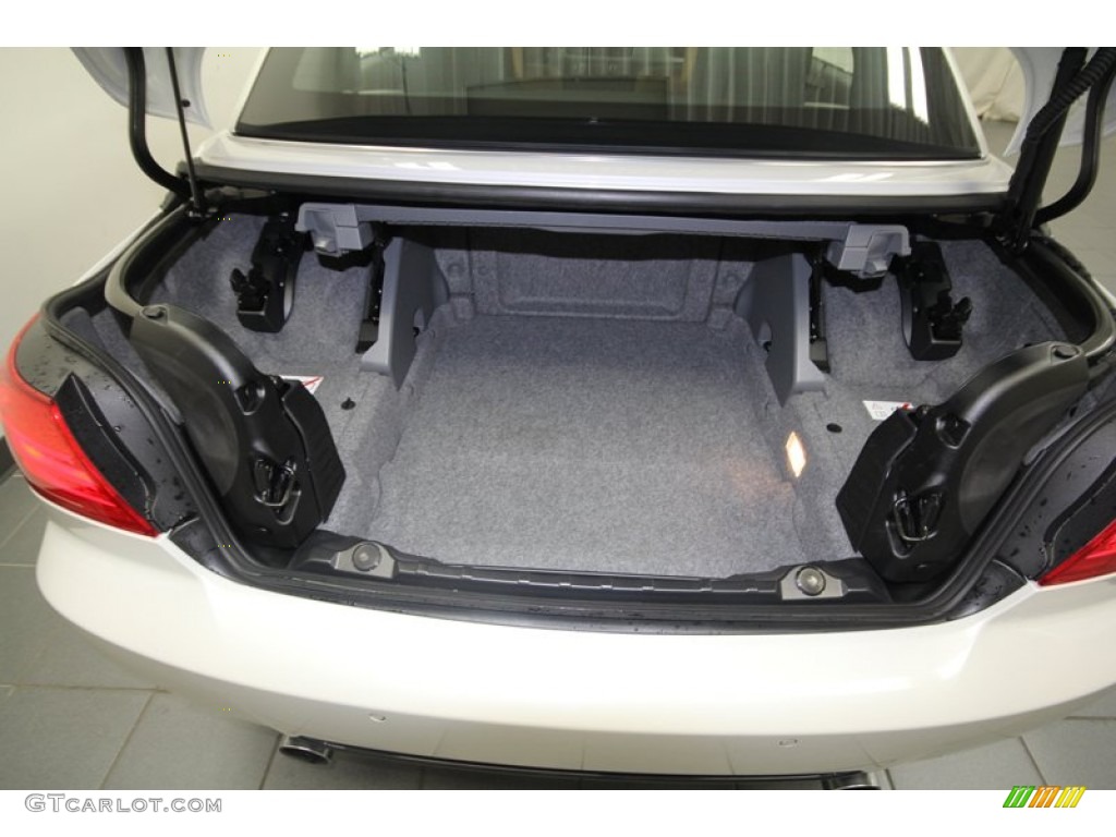 2011 BMW 3 Series 335i Convertible Trunk Photo #72542037