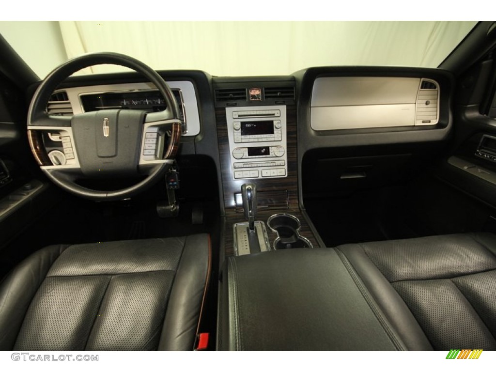 2007 Lincoln Navigator Ultimate Charcoal/Caramel Dashboard Photo #72544026