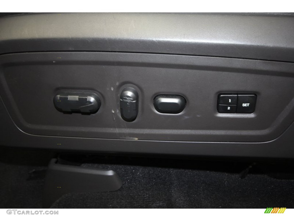 2007 Lincoln Navigator Ultimate Controls Photo #72544068