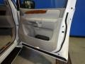 Tuscan Pearl White - QX 56 4WD Photo No. 26