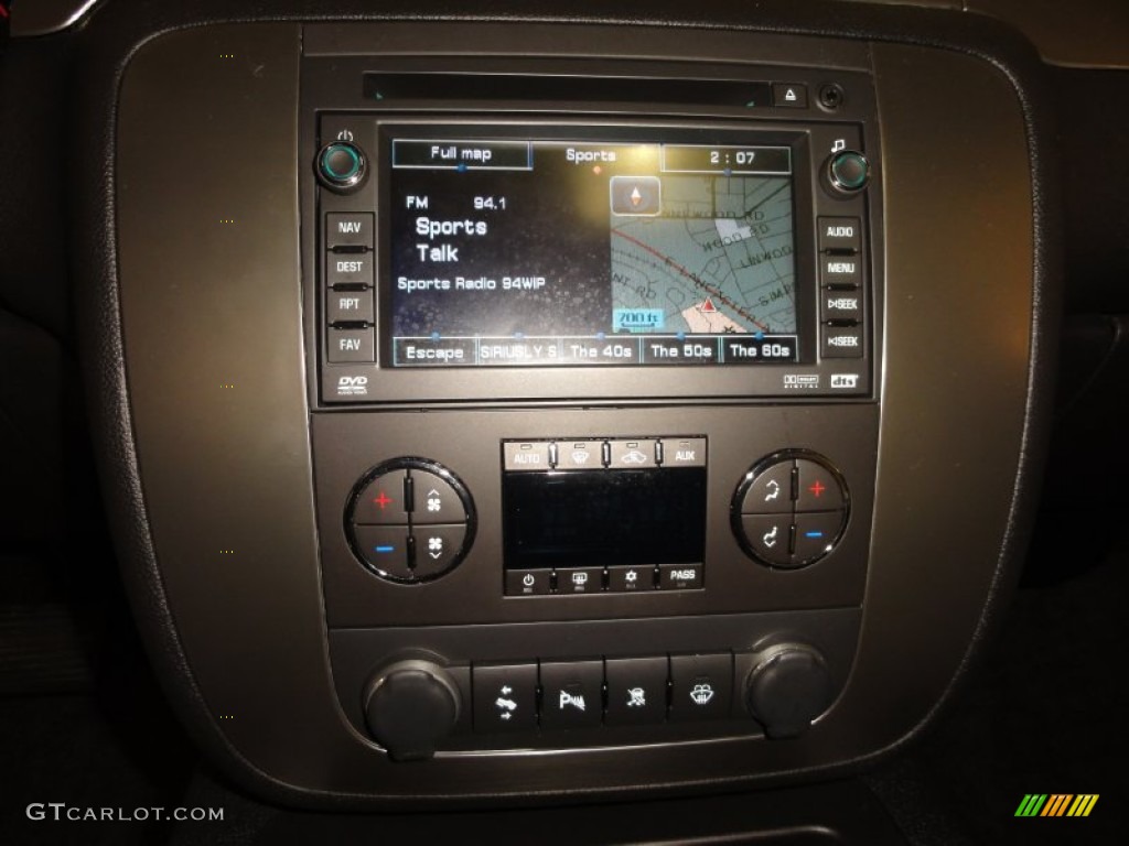 2007 Chevrolet Suburban 1500 Z71 4x4 Controls Photo #72549712