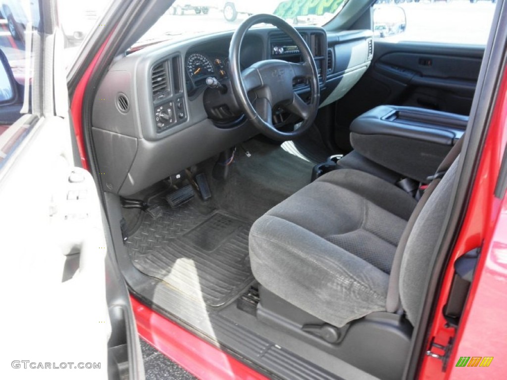 2004 Silverado 1500 LS Extended Cab - Victory Red / Dark Charcoal photo #6