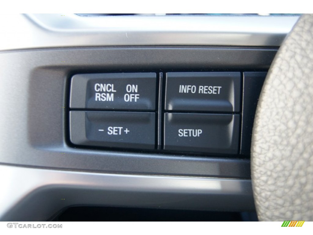 2013 Ford Mustang V6 Coupe Controls Photo #72556308