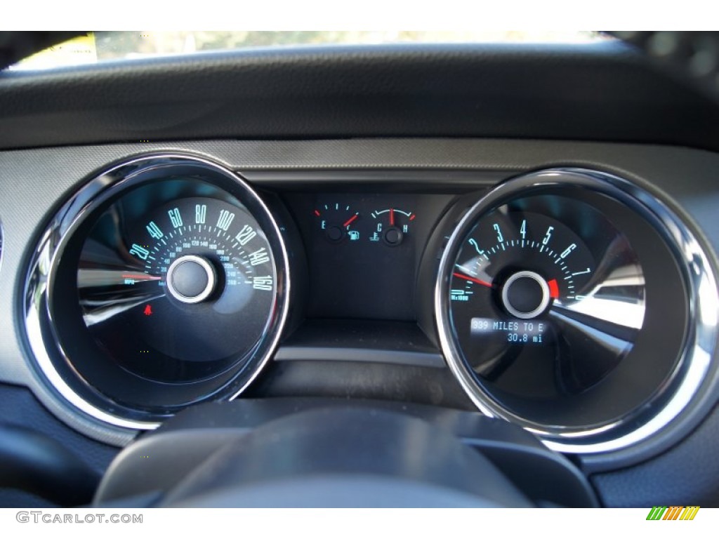 2013 Ford Mustang V6 Coupe Gauges Photo #72556353