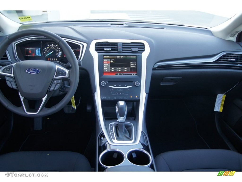 2013 Ford Fusion SE 1.6 EcoBoost SE Appearance Package Charcoal Black/Red Stitching Dashboard Photo #72557028