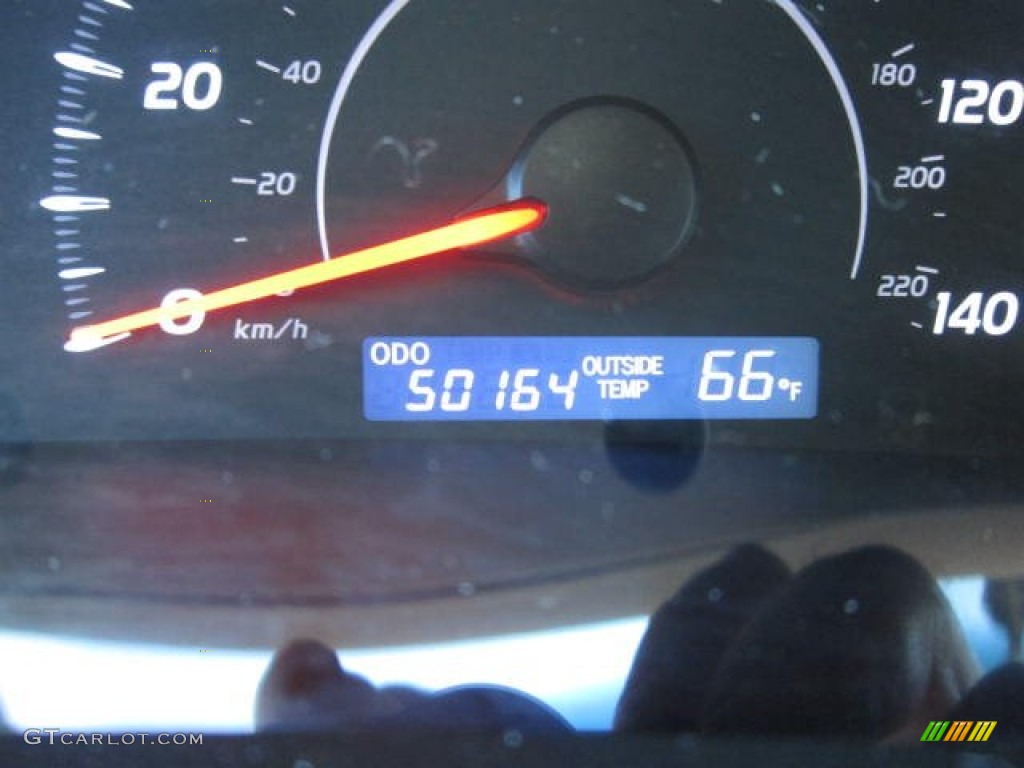 2010 Camry LE - Super White / Bisque photo #15