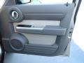 2007 Light Khaki Metallic Dodge Nitro SLT  photo #20