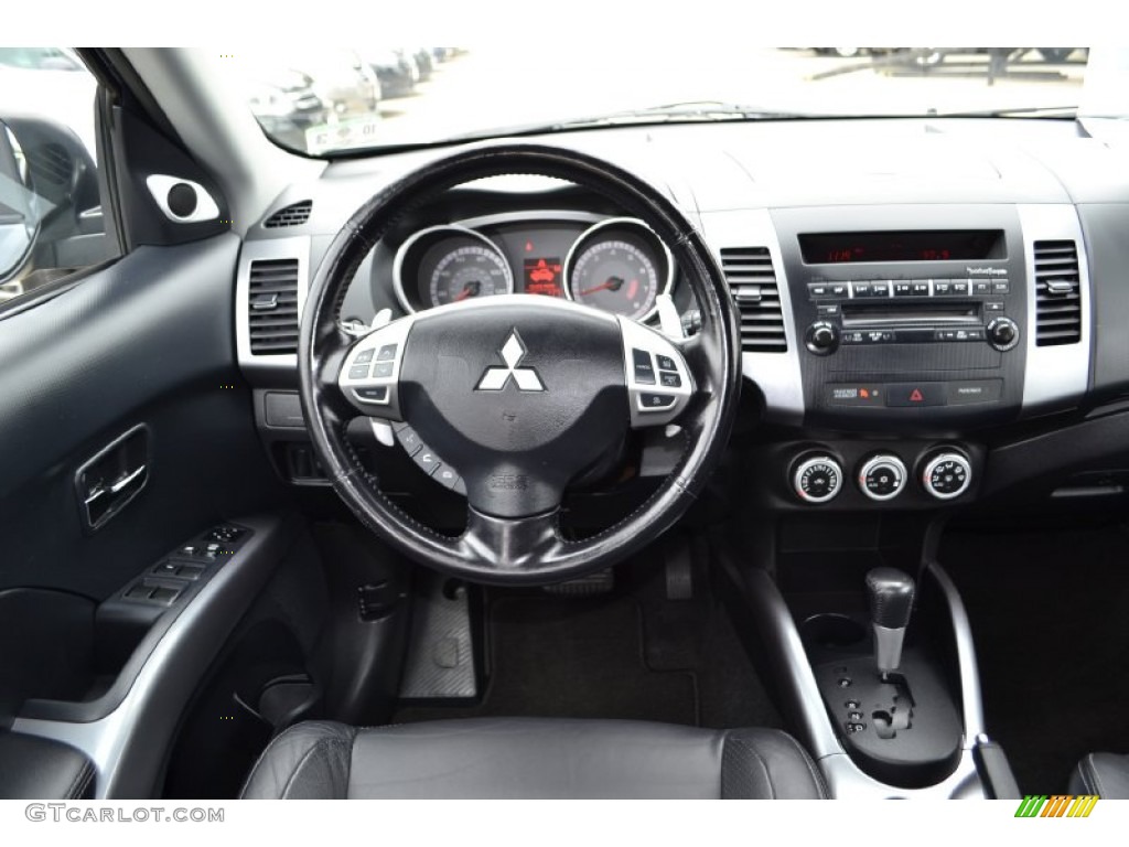 2008 Mitsubishi Outlander XLS Beige Dashboard Photo #72563237