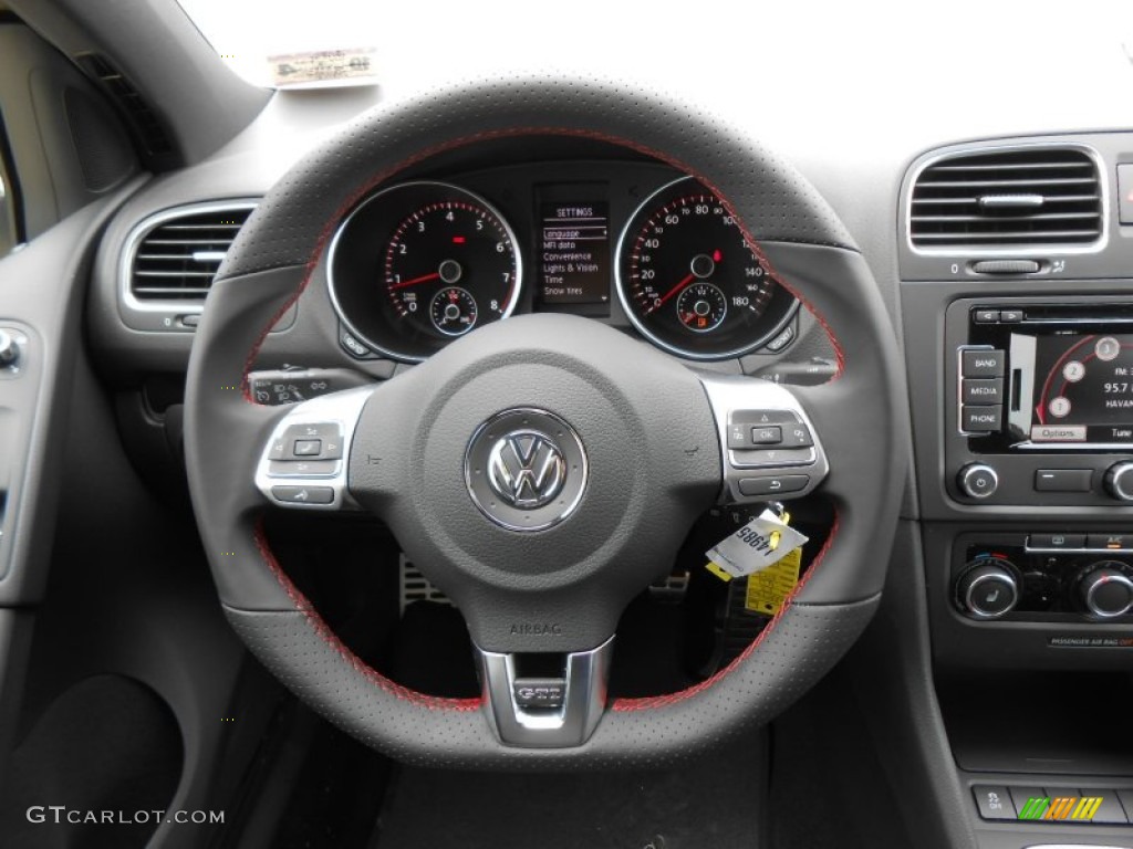 2013 Volkswagen GTI 2 Door Interlagos Plaid Cloth Steering Wheel Photo #72563593