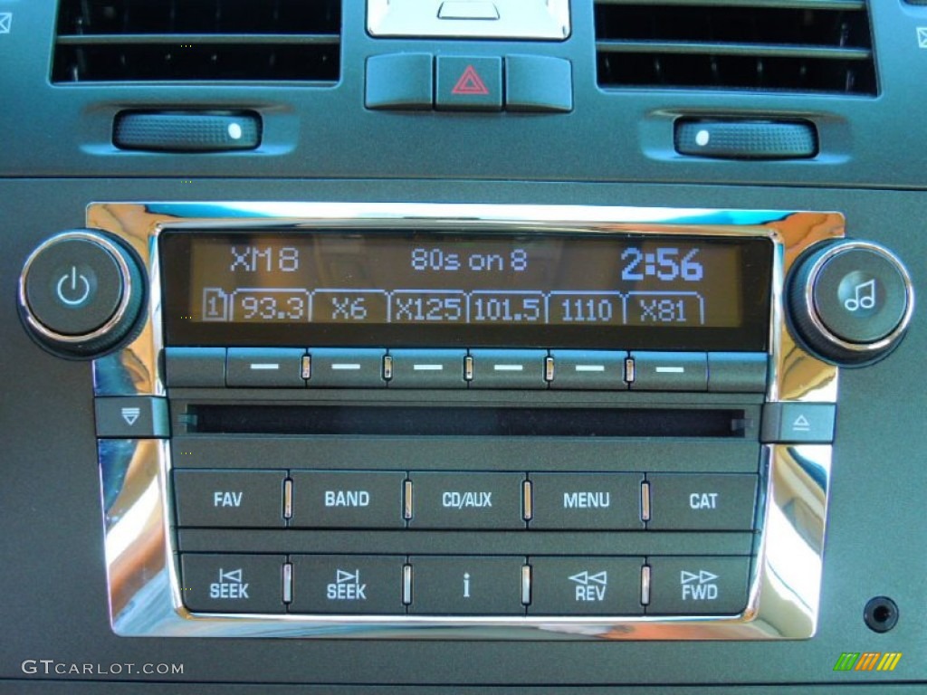 2009 Cadillac DTS Standard DTS Model Controls Photo #72563682