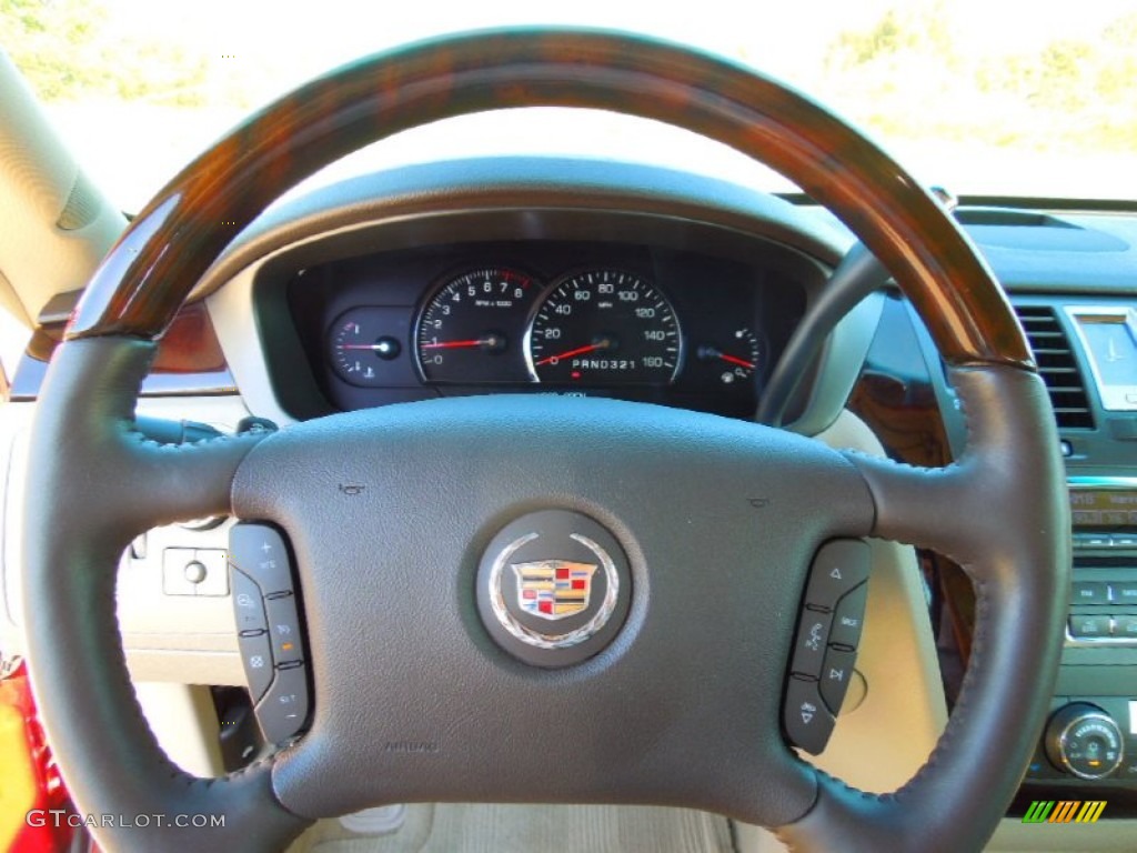 2009 Cadillac DTS Standard DTS Model Light Linen/Cocoa Steering Wheel Photo #72563751