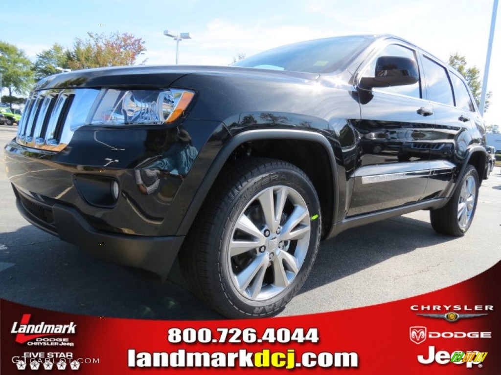 Brilliant Black Crystal Pearl Jeep Grand Cherokee