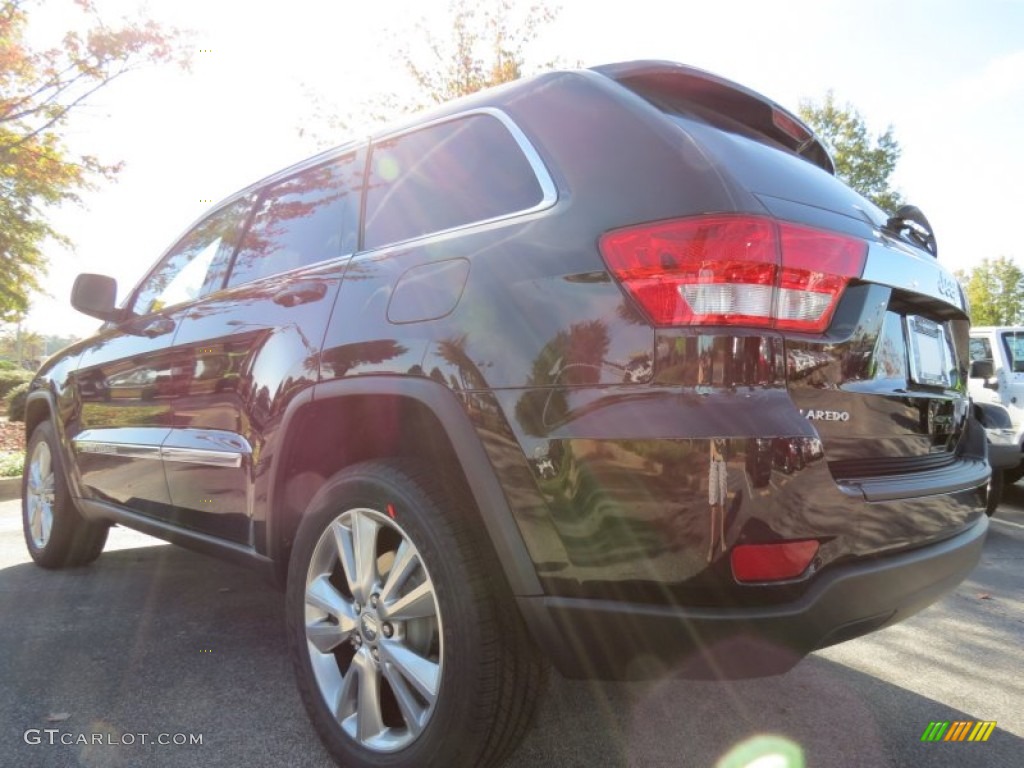 2013 Grand Cherokee Laredo - Brilliant Black Crystal Pearl / Black photo #2