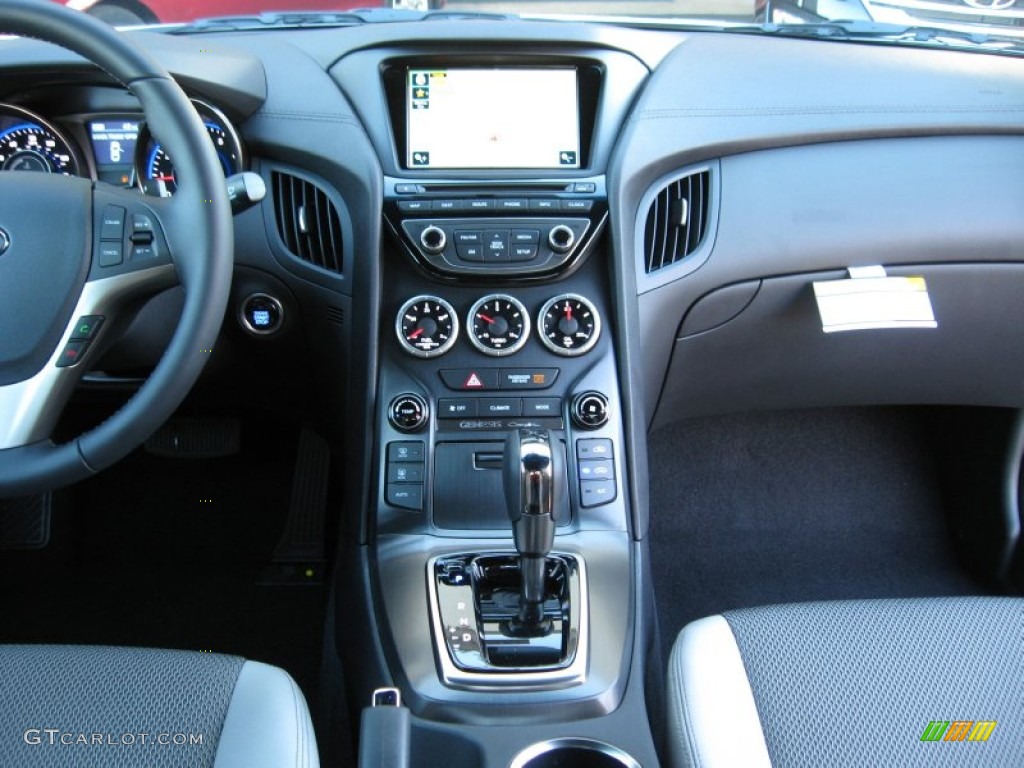 2013 Hyundai Genesis Coupe 2.0T Premium Controls Photo #72566627