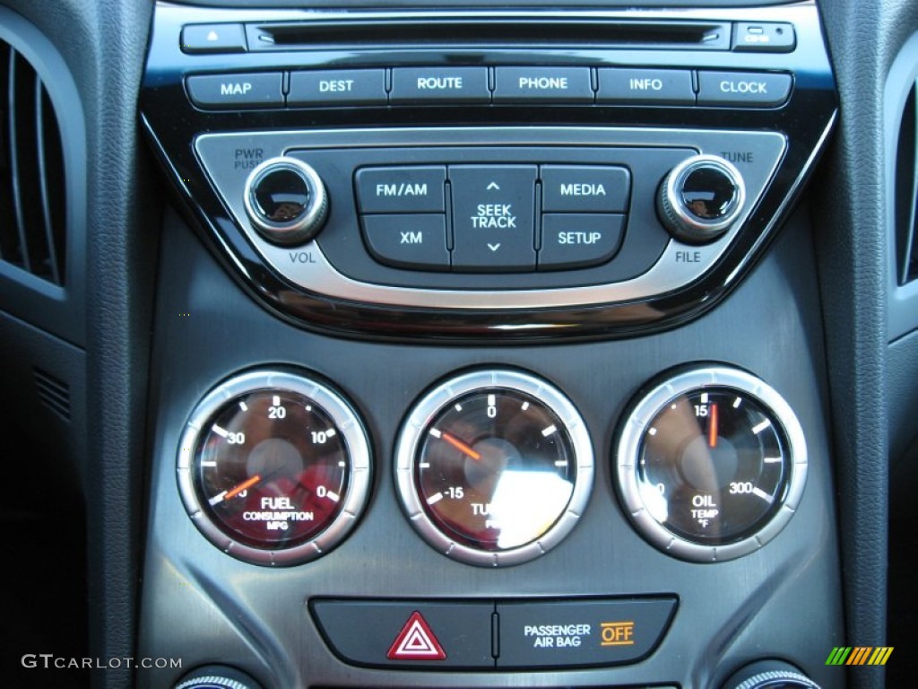 2013 Hyundai Genesis Coupe 2.0T Premium Controls Photo #72566706