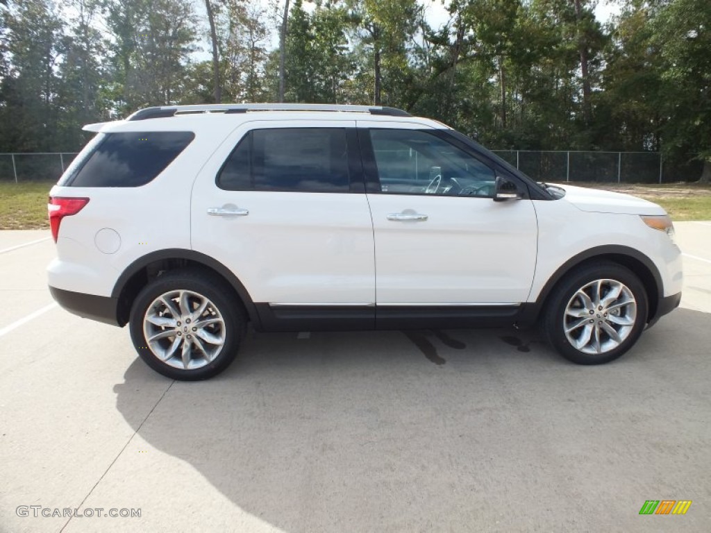 2013 Explorer XLT - White Platinum Tri-Coat / Medium Light Stone photo #2