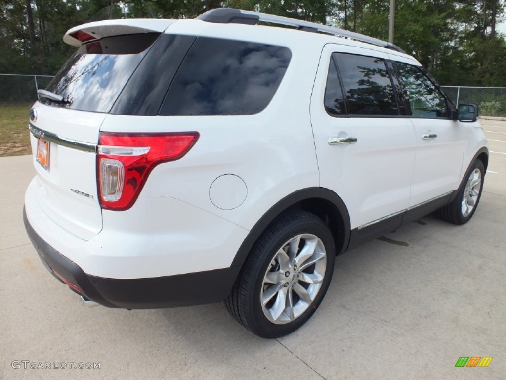 2013 Explorer XLT - White Platinum Tri-Coat / Medium Light Stone photo #6