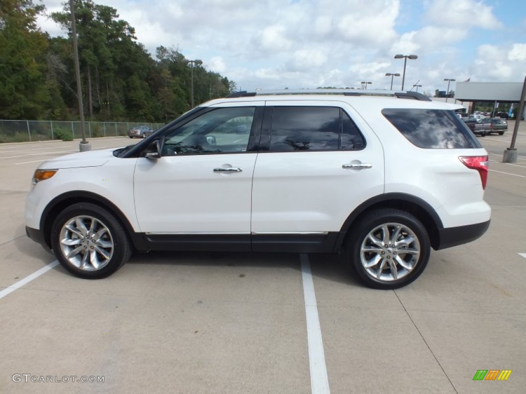 2013 Explorer XLT - White Platinum Tri-Coat / Medium Light Stone photo #9