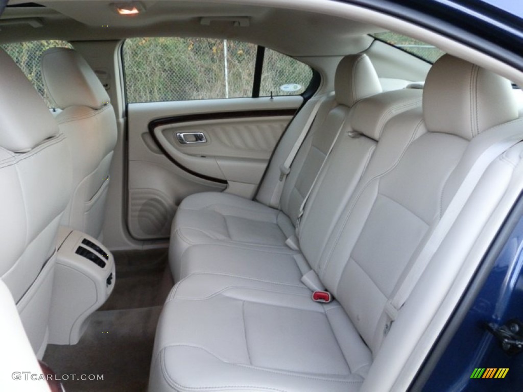 2012 Ford Taurus Limited Rear Seat Photo #72570291