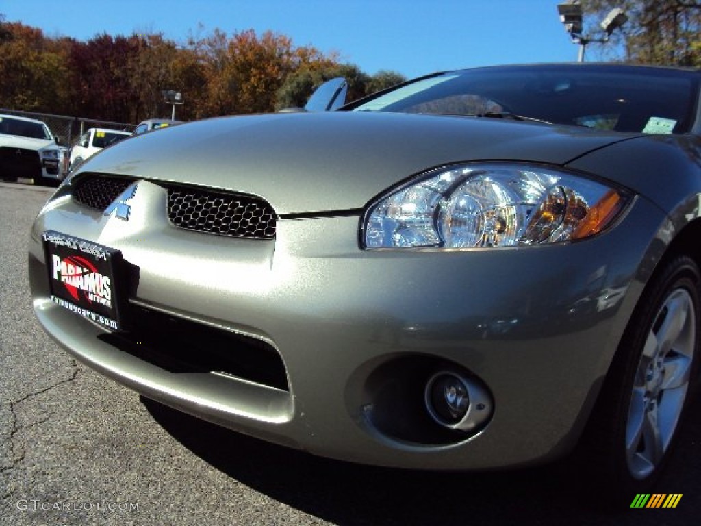 2008 Eclipse GS Coupe - Optimist Green Metallic / Dark Charcoal photo #25