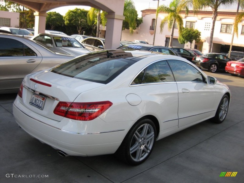 2010 E 350 Coupe - Arctic White / Almond Beige photo #2