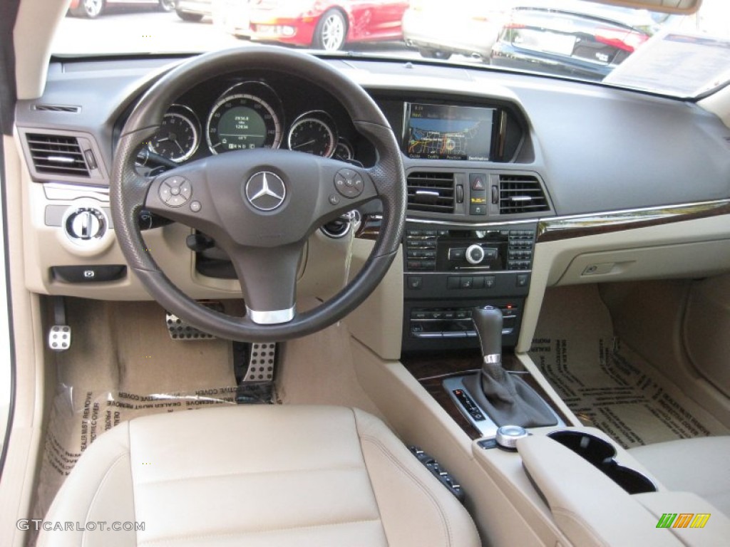 2010 E 350 Coupe - Arctic White / Almond Beige photo #22