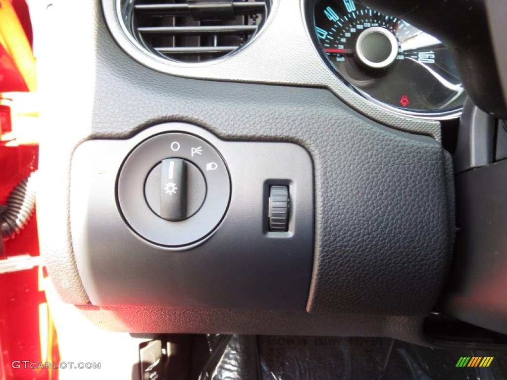 2013 Mustang V6 Convertible - Race Red / Charcoal Black photo #27