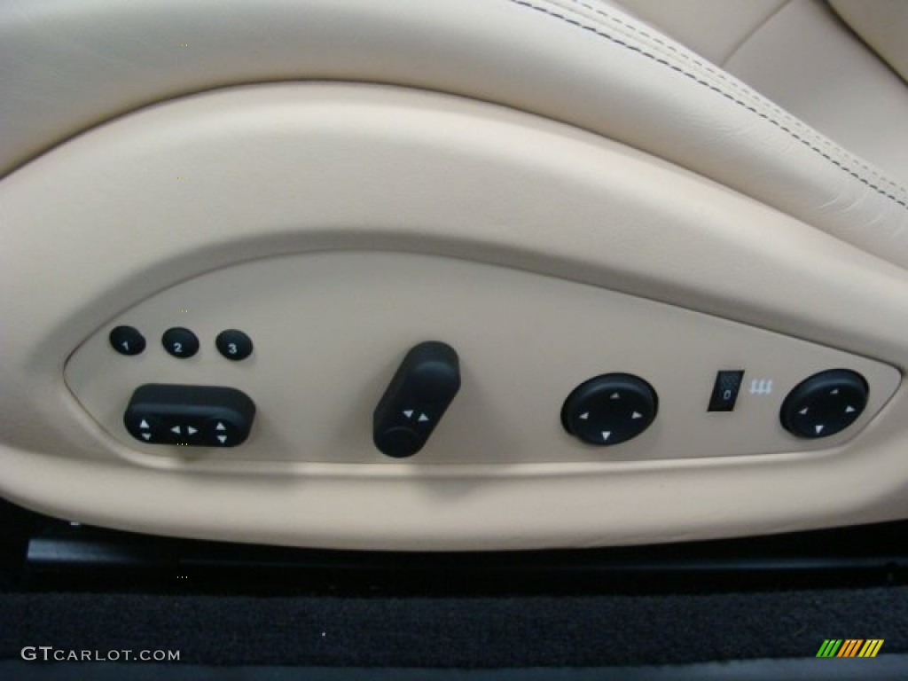 2012 Ferrari California Standard California Model Controls Photo #72579546