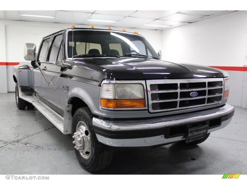 1997 F350 XLT Crew Cab Dually - Black / Opal Grey photo #3