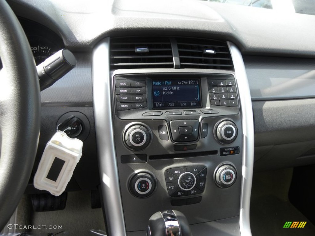 2012 Edge SEL - White Platinum Metallic Tri-Coat / Medium Light Stone photo #21