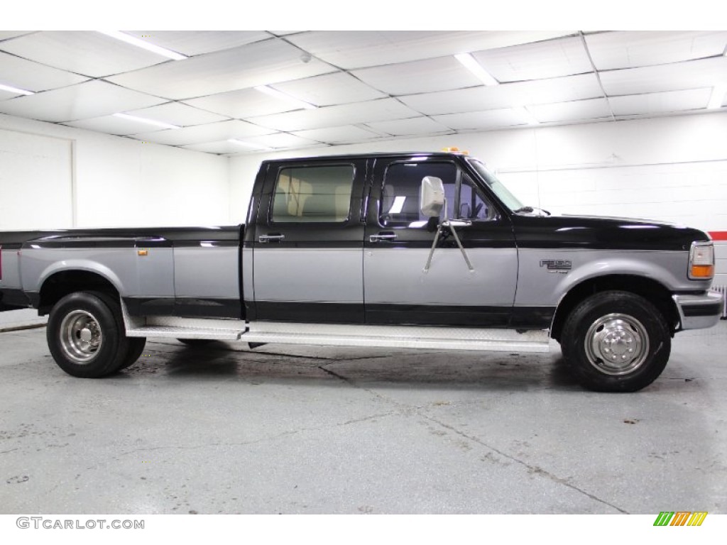 1997 F350 XLT Crew Cab Dually - Black / Opal Grey photo #28